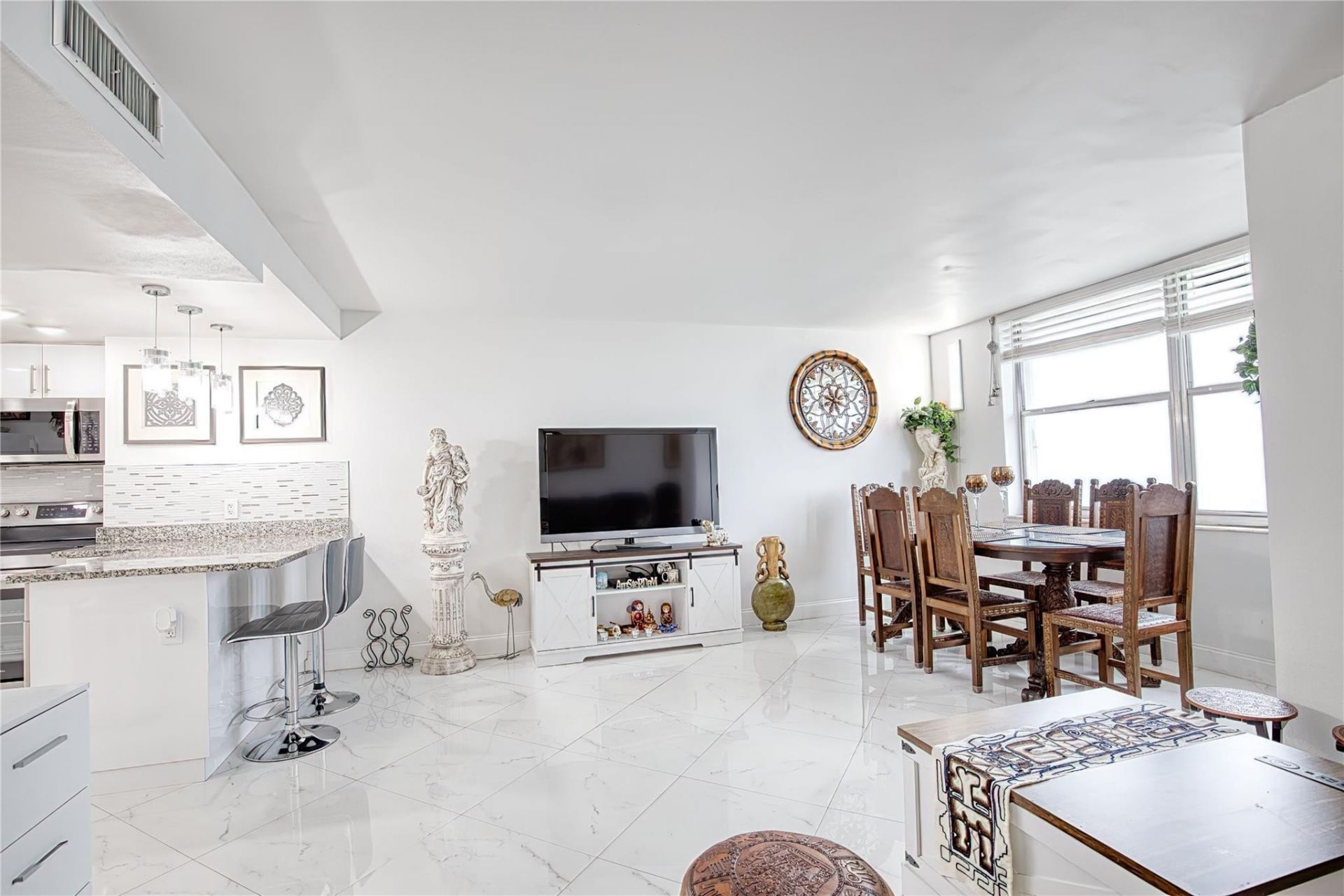 111 Briny Avenue, Unit 20-08, Pompano Beach, FL 33062 Photo