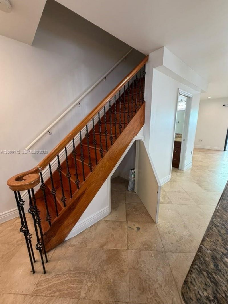 2375 W 74th St , Unit 105-6, Hialeah, FL 33016 Photo