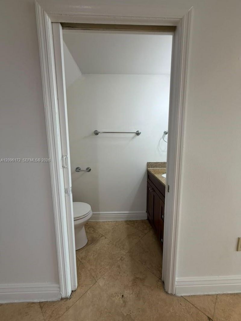 2375 W 74th St , Unit 105-6, Hialeah, FL 33016 Photo