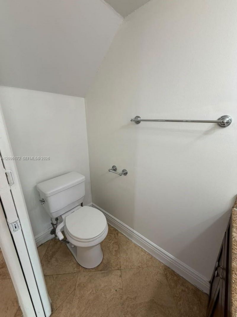 2375 W 74th St , Unit 105-6, Hialeah, FL 33016 Photo