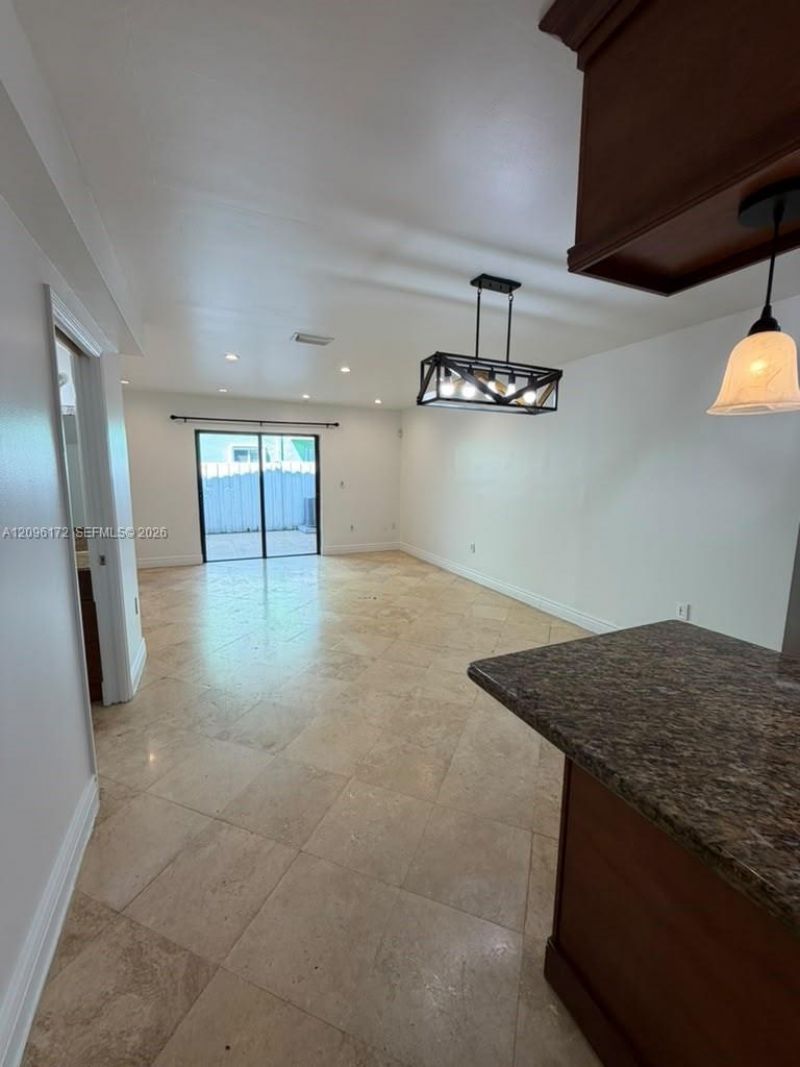 2375 W 74th St , Unit 105-6, Hialeah, FL 33016 Photo
