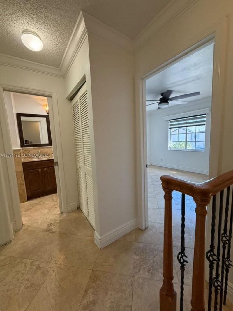 2375 W 74th St , Unit 105-6, Hialeah, FL 33016 Photo