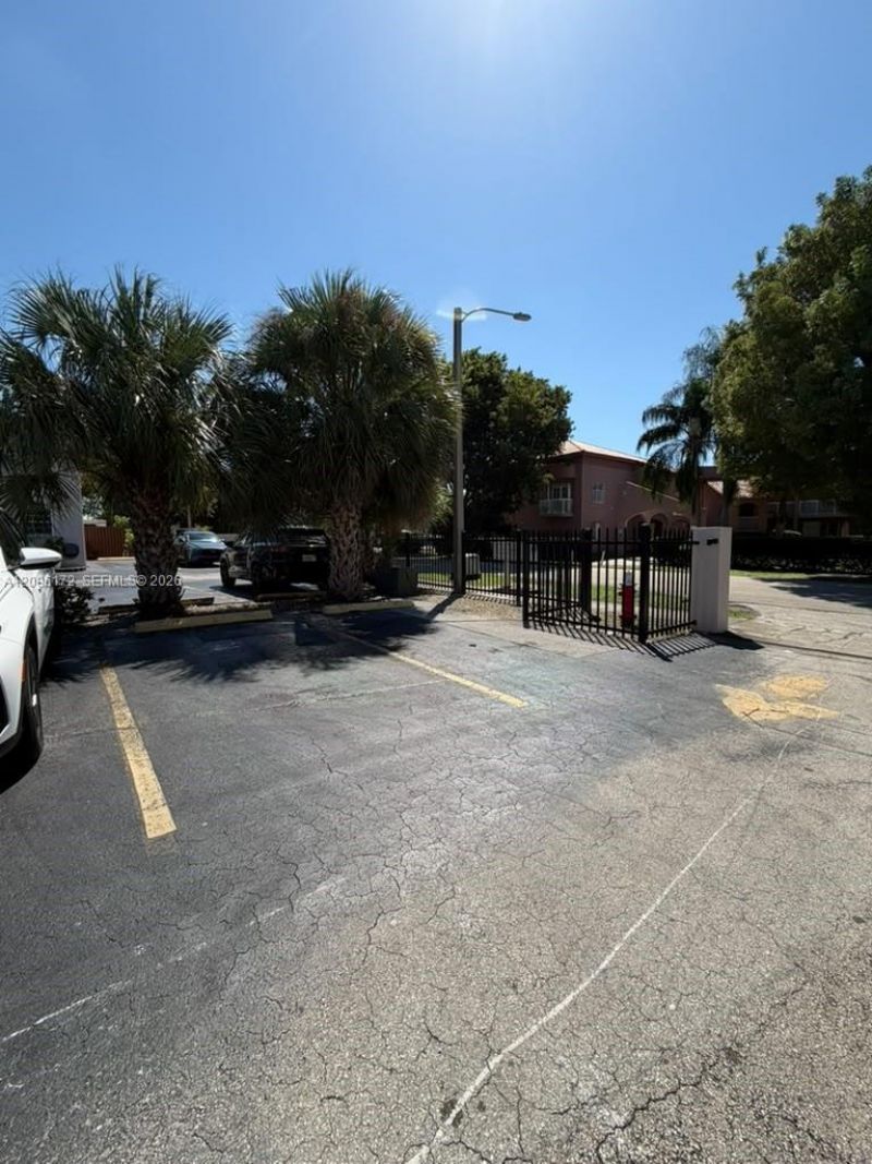 2375 W 74th St , Unit 105-6, Hialeah, FL 33016 Photo