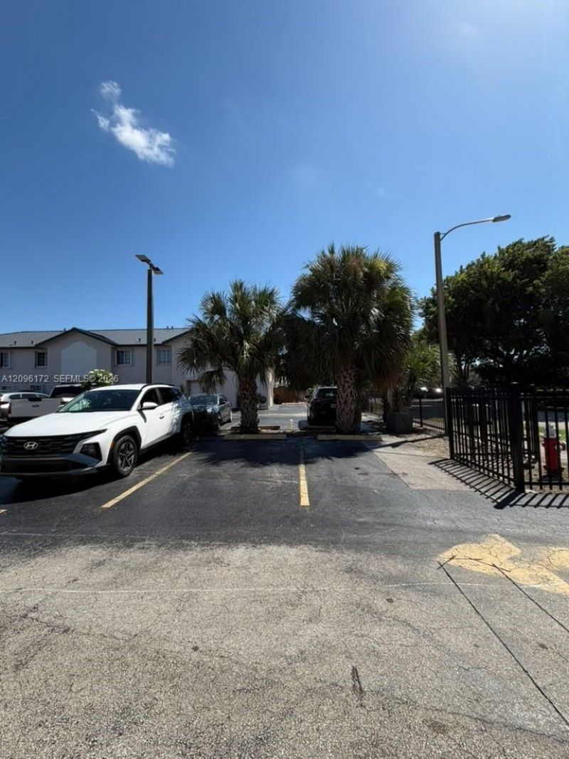 2375 W 74th St , Unit 105-6, Hialeah, FL 33016 Photo