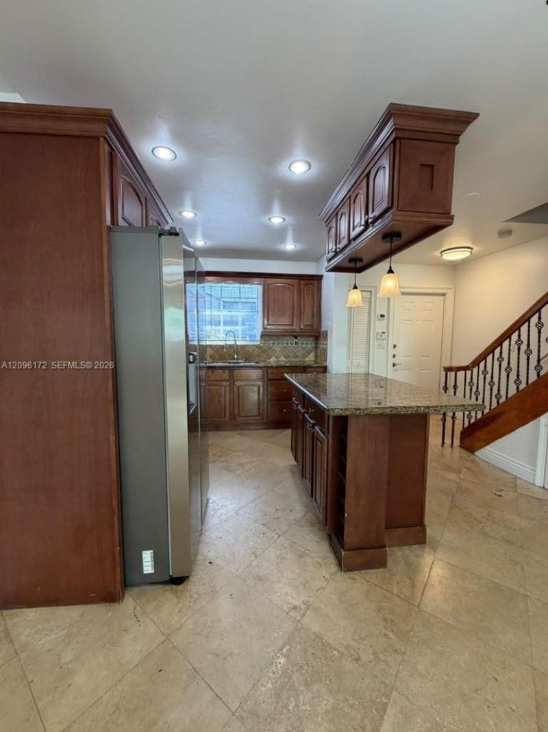 2375 W 74th St , Unit 105-6, Hialeah, FL 33016 Photo