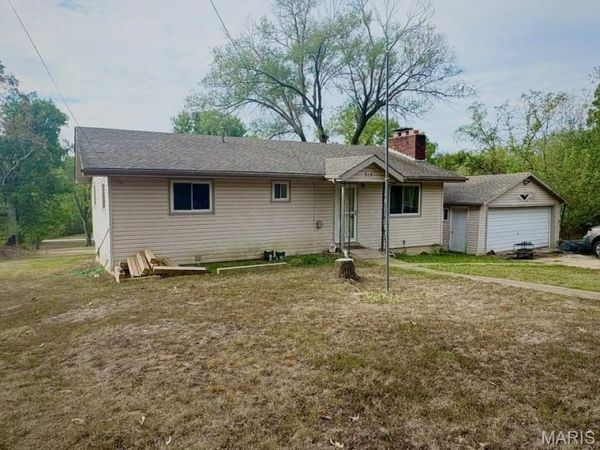 315 9th Street , Crocker, MO 65452
