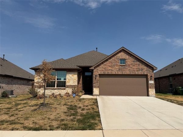 5213 Meadow Lane , Krum, TX 76249