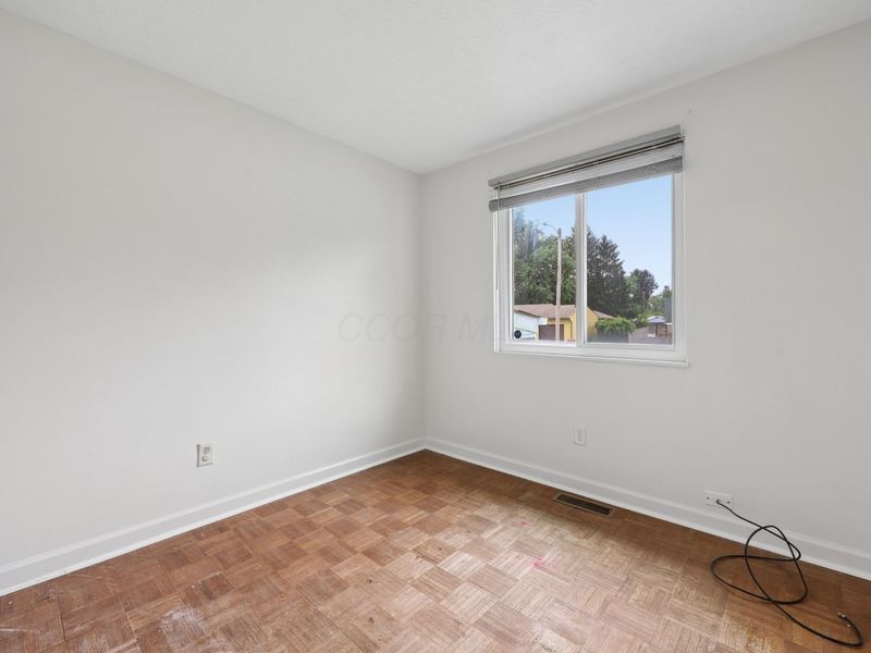 5014 Norcrest Drive , Columbus, OH 43232 Photo 25