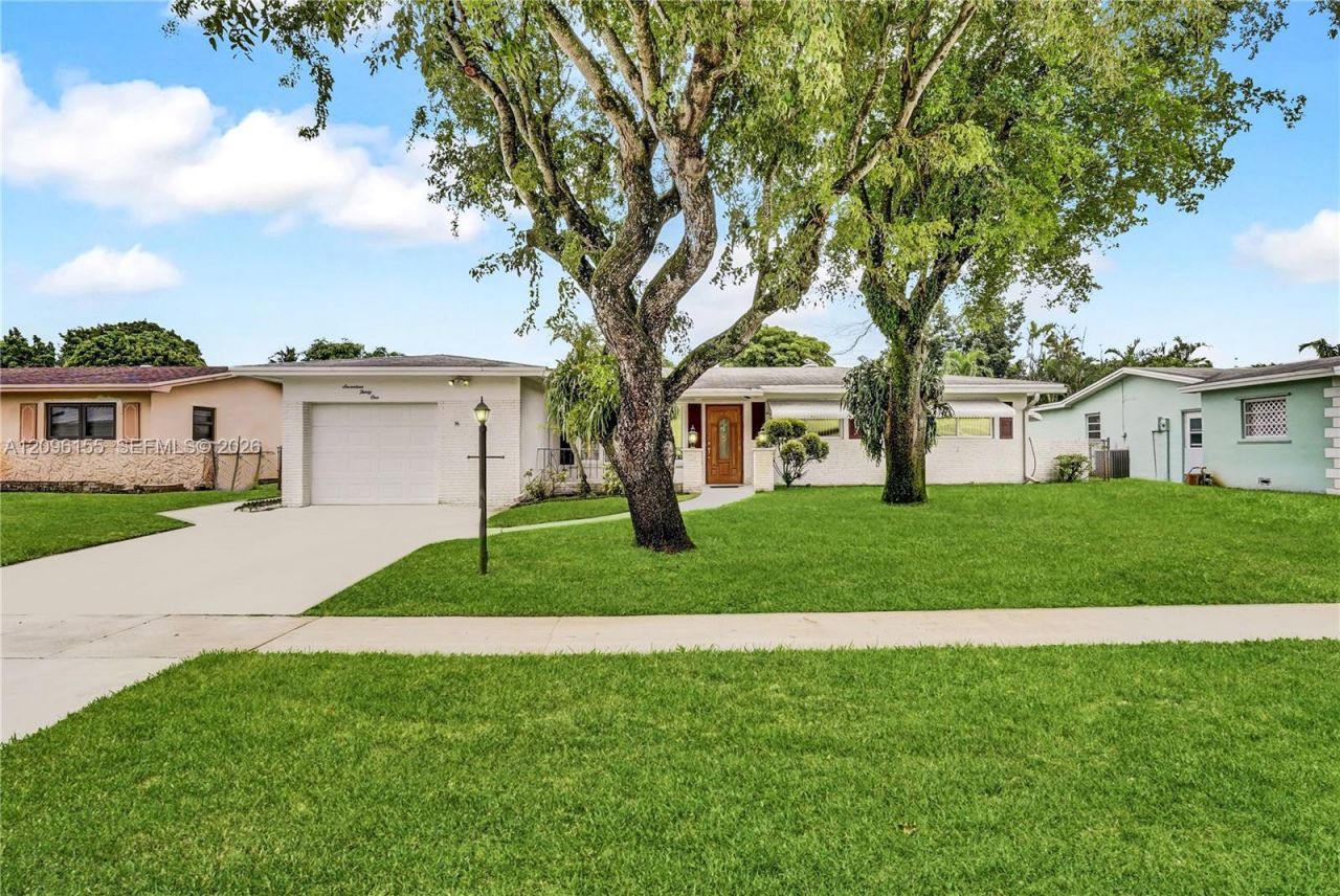 1731 NW 86th Ave, Pembroke Pines, FL 33024 Main Photo