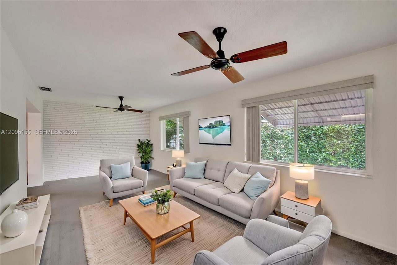 1731 NW 86th Ave, Pembroke Pines, FL 33024 Photo