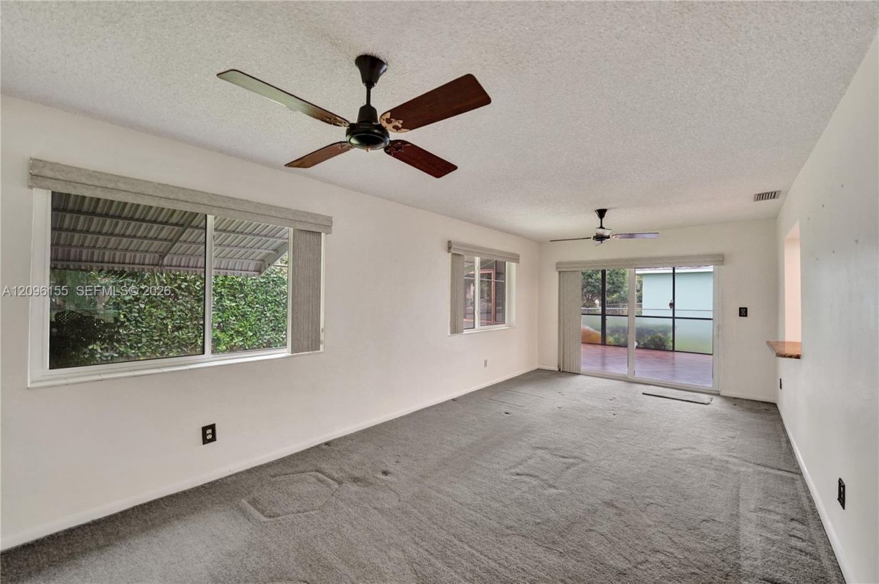 1731 NW 86th Ave, Pembroke Pines, FL 33024 Photo