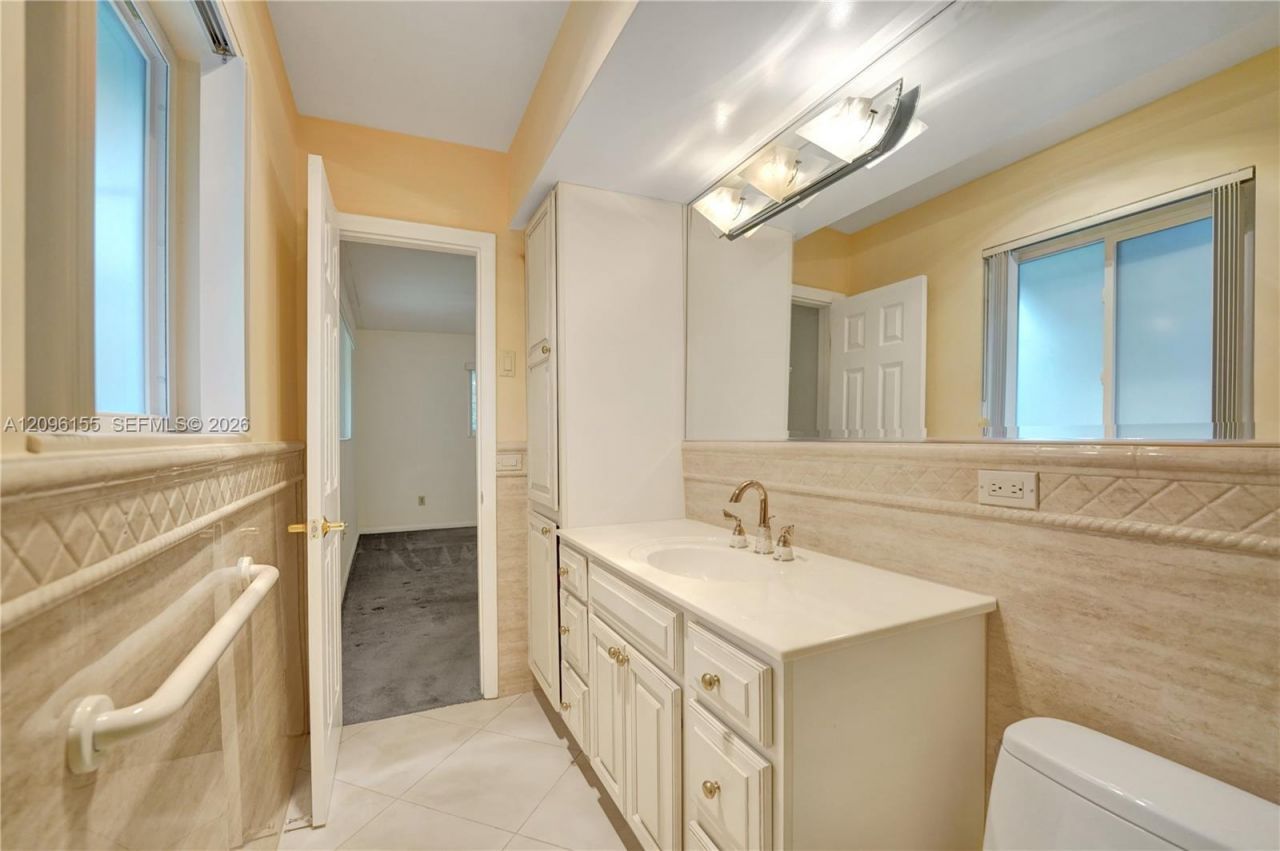 1731 NW 86th Ave, Pembroke Pines, FL 33024 Photo