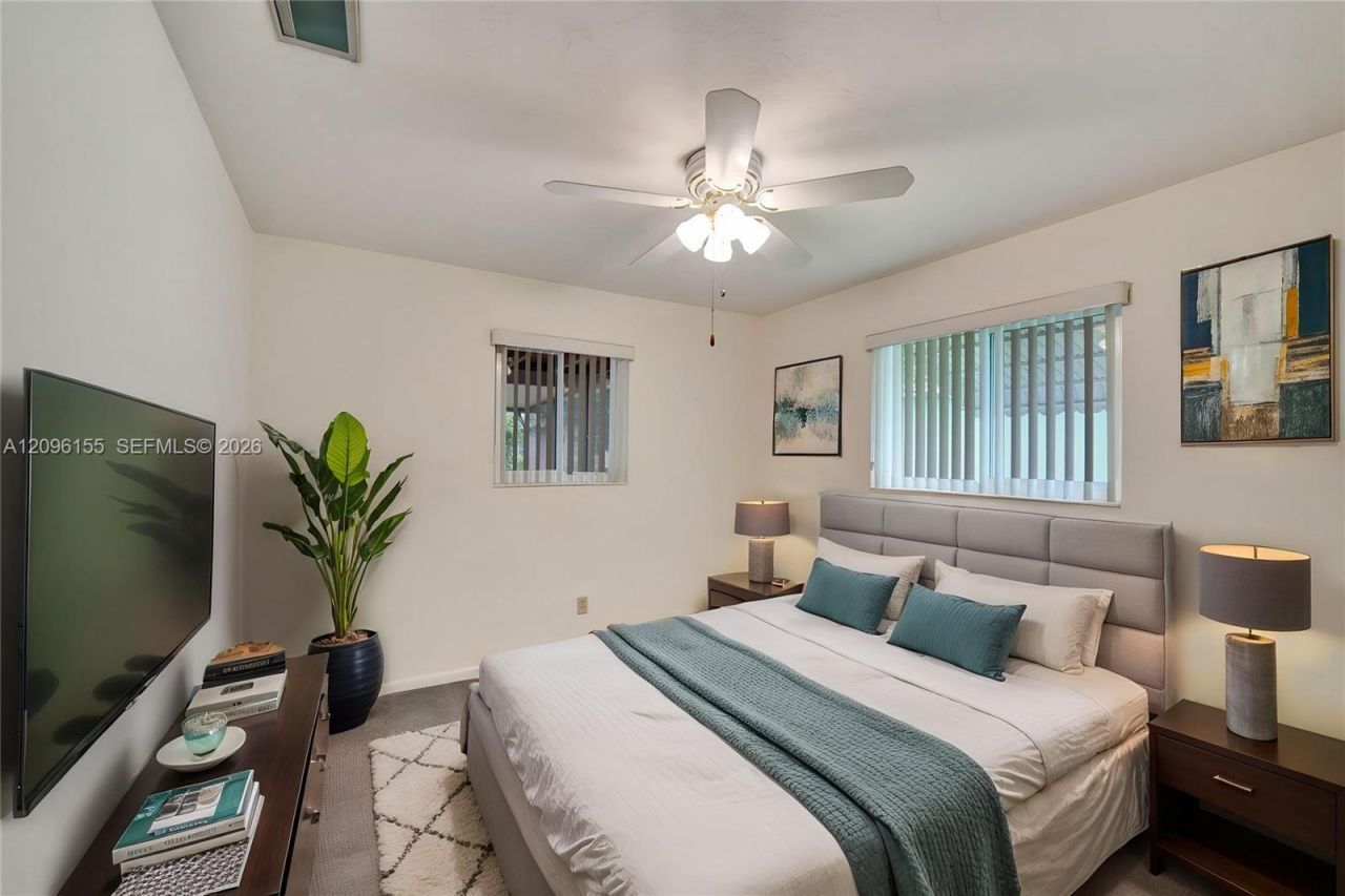 1731 NW 86th Ave, Pembroke Pines, FL 33024 Photo