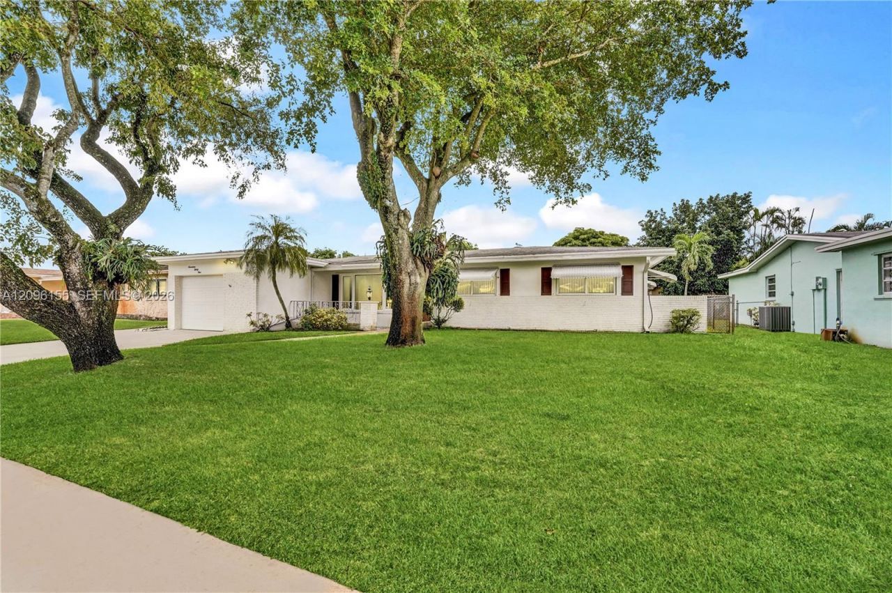 1731 NW 86th Ave, Pembroke Pines, FL 33024 Photo