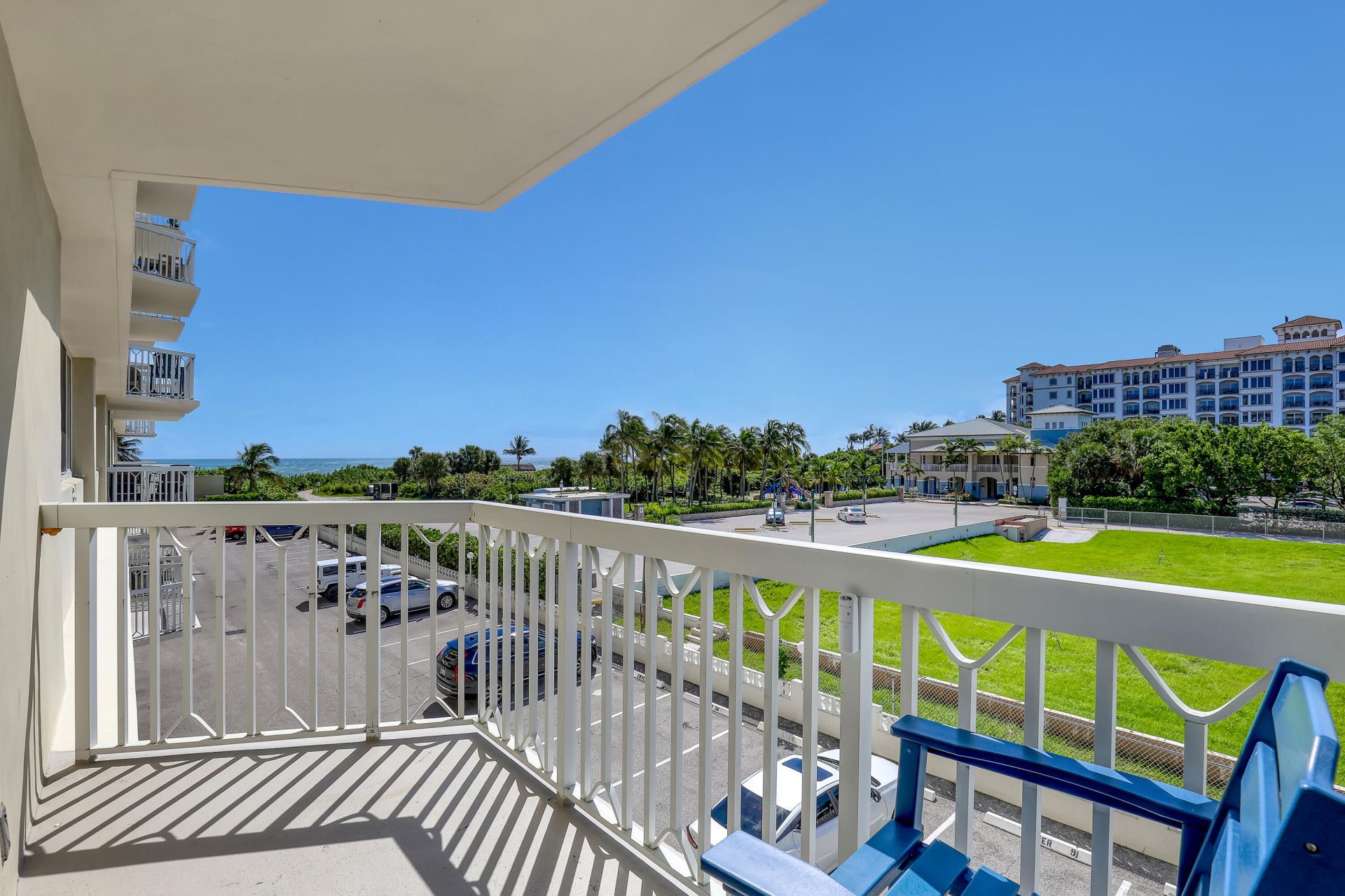 125 S Ocean Avenue, Unit 304, Palm Beach Shores, FL 33404 Photo