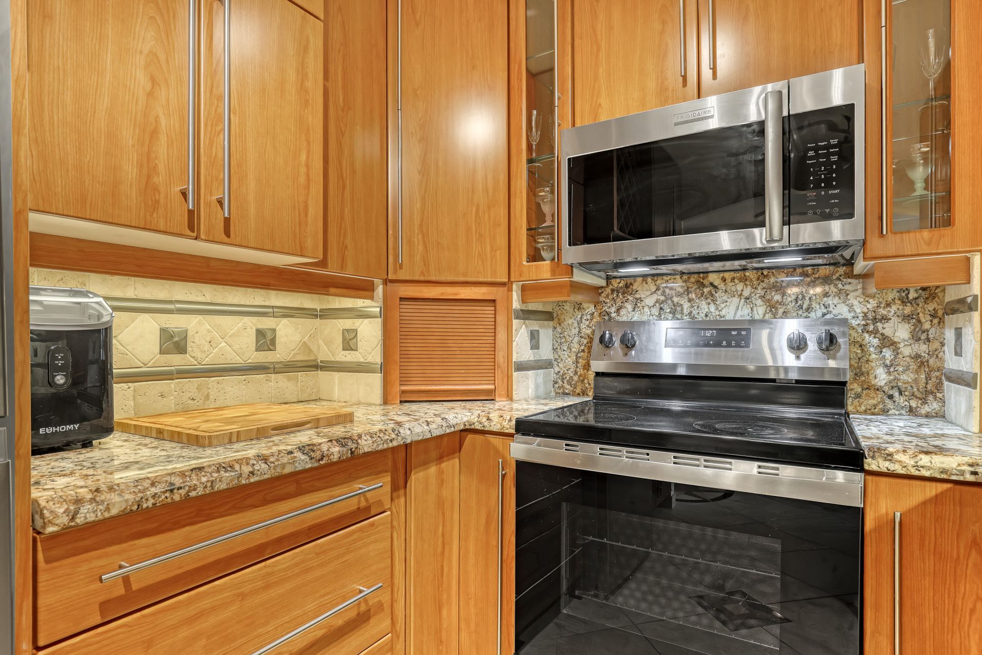 125 S Ocean Avenue, Unit 304, Palm Beach Shores, FL 33404 Photo
