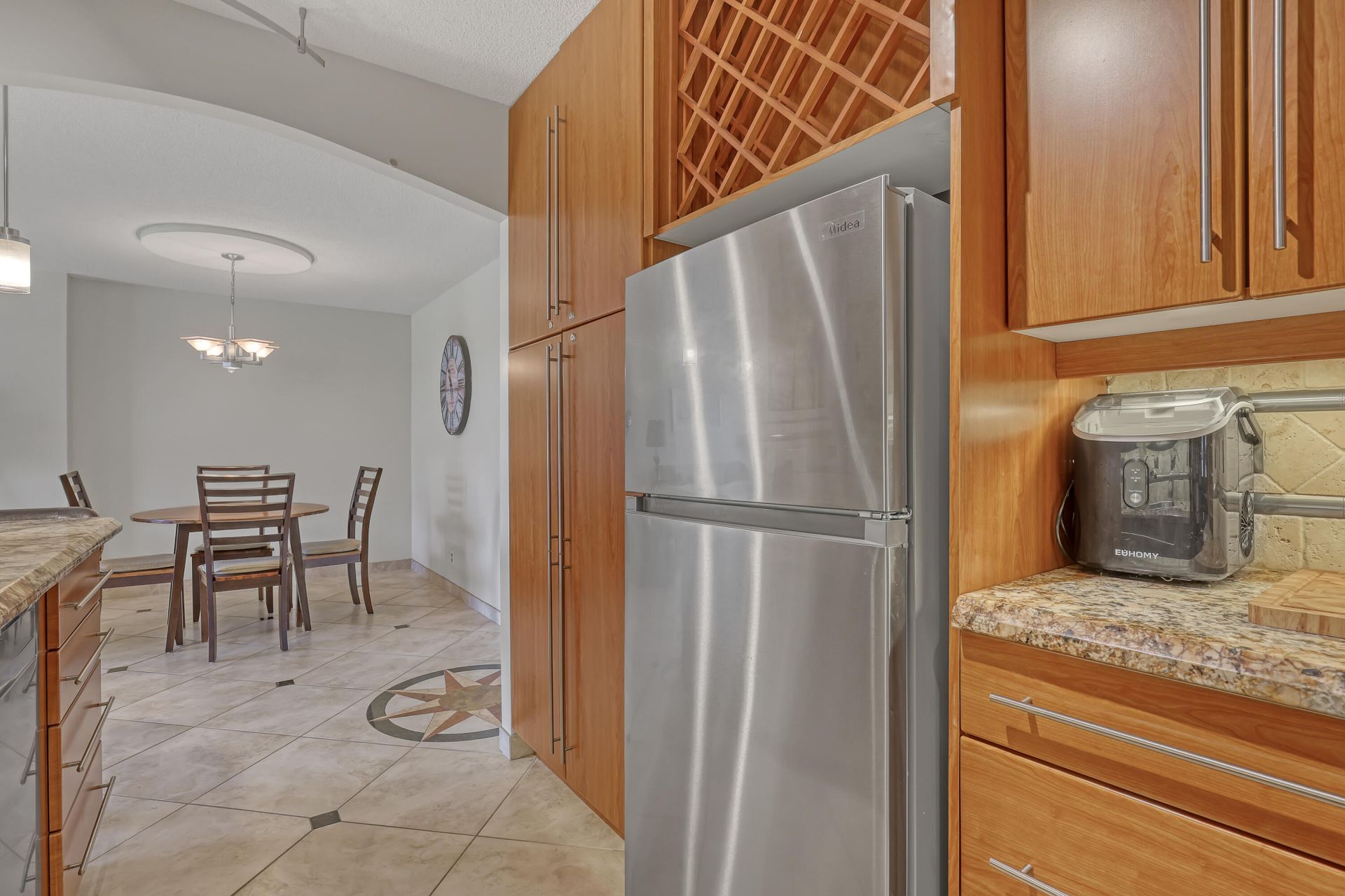 125 S Ocean Avenue, Unit 304, Palm Beach Shores, FL 33404 Photo