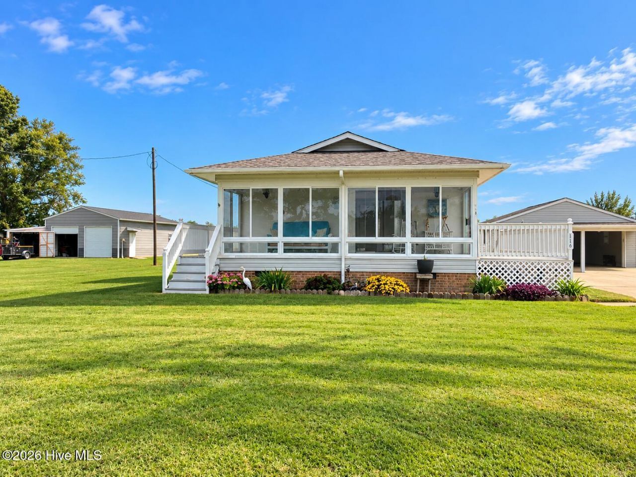 116 Webb Street, Hertford, NC 27944 Main Photo