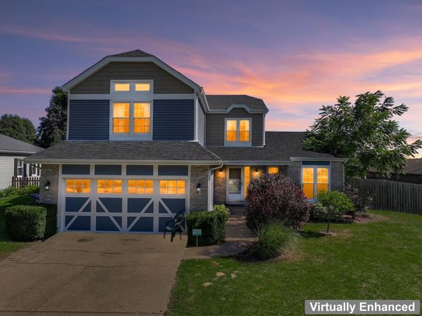 5004 Glenbrook Trail W, McHenry, IL 60050