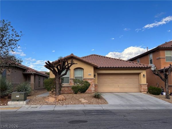 10953 Cherokee Landing Street , Las Vegas, NV 89179