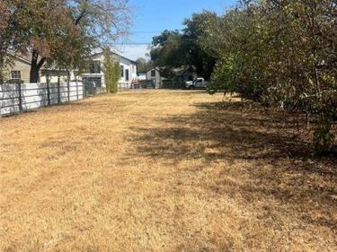 715 N Tillery Avenue, Dallas, TX 75211