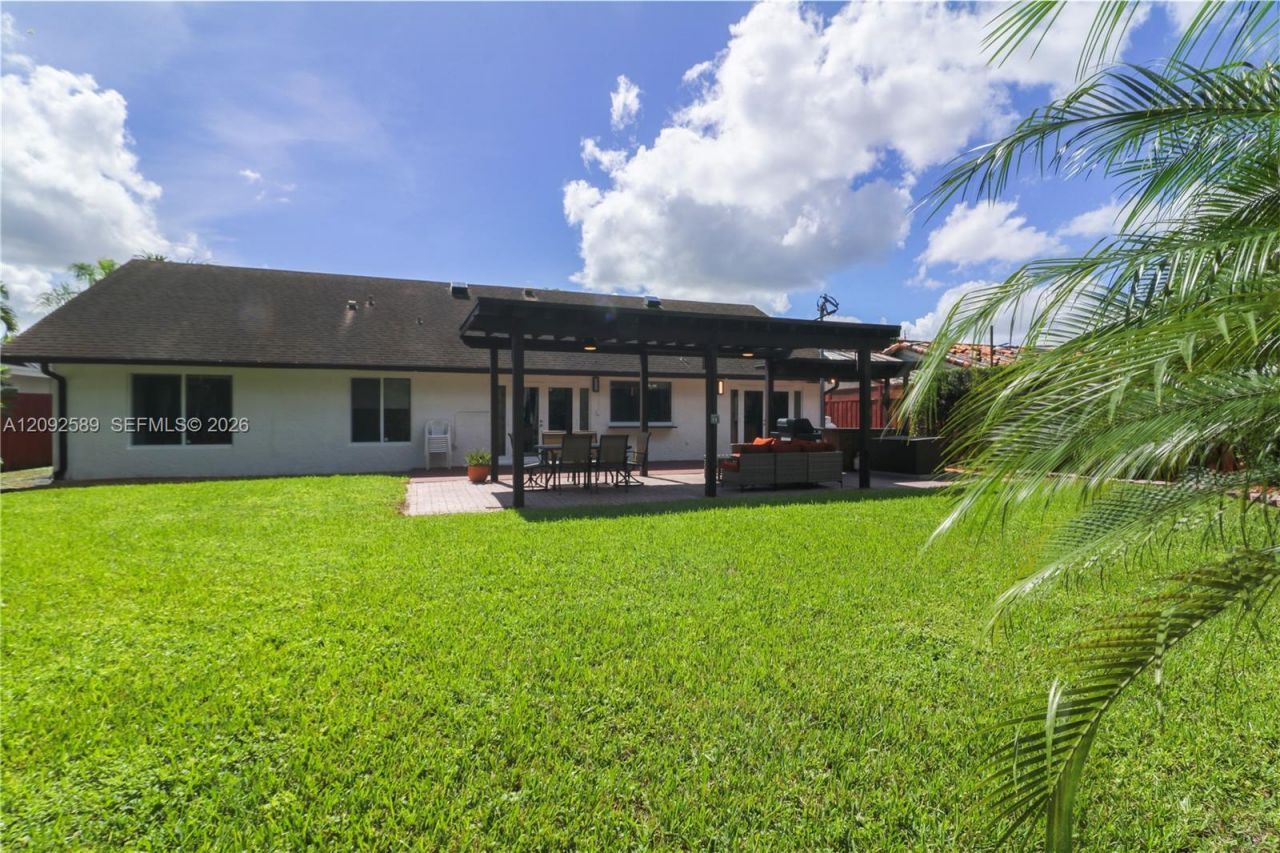 13271 SW 98th St, Miami, FL 33186 Photo