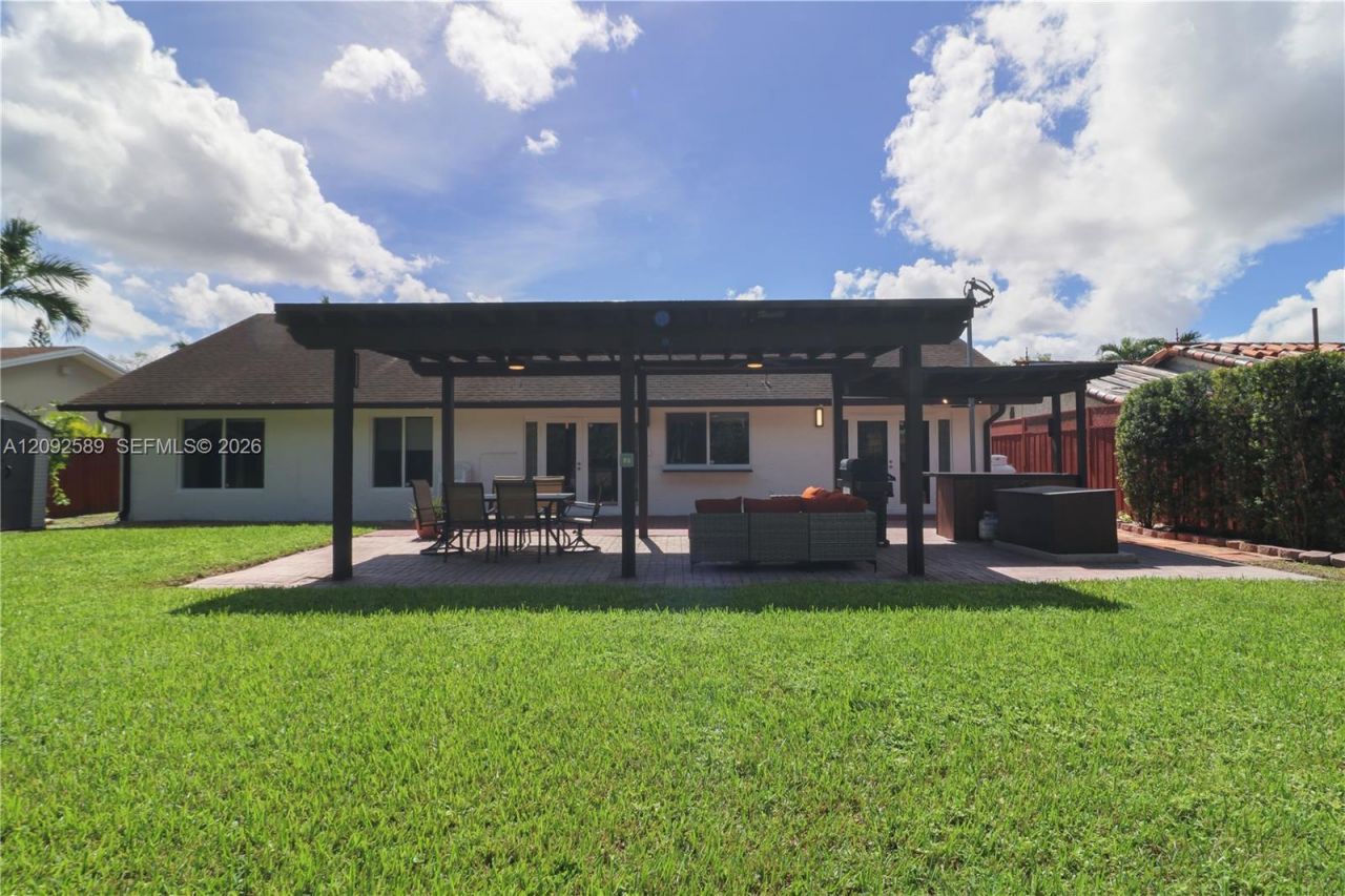 13271 SW 98th St, Miami, FL 33186 Photo
