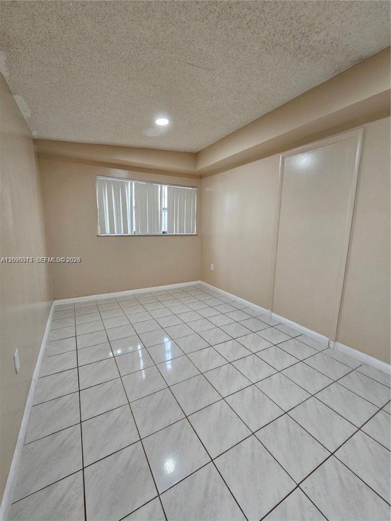 4596 E 8th Ct , Hialeah, FL 33013 Photo