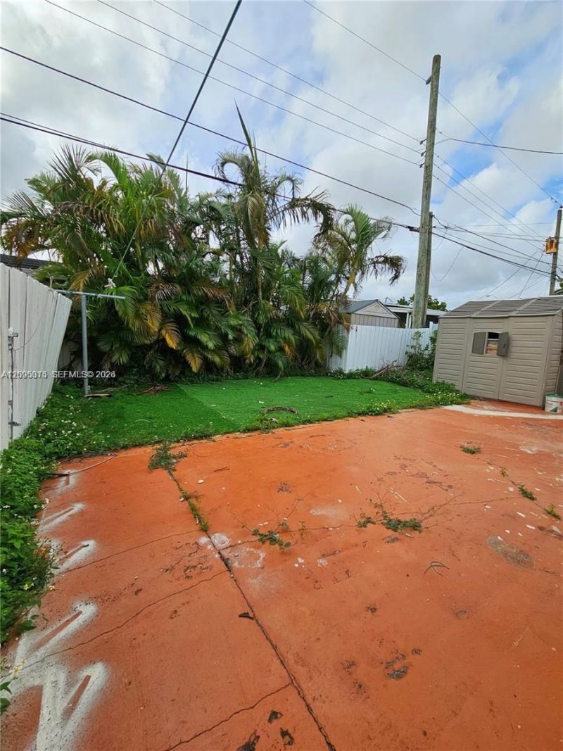 4596 E 8th Ct , Hialeah, FL 33013 Photo