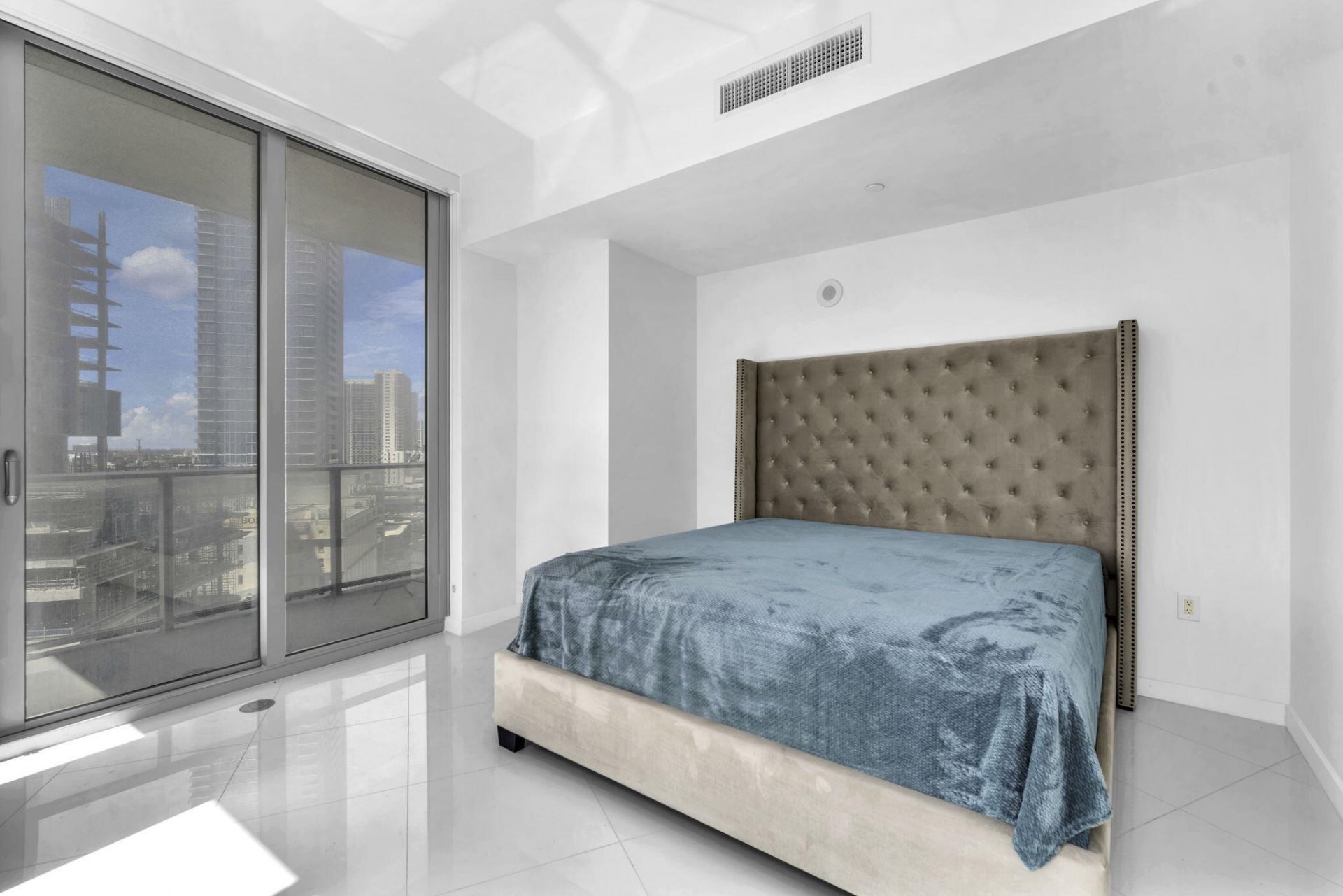 851 NE 1st Avenue, Unit 1002, Miami, FL 33132 Photo