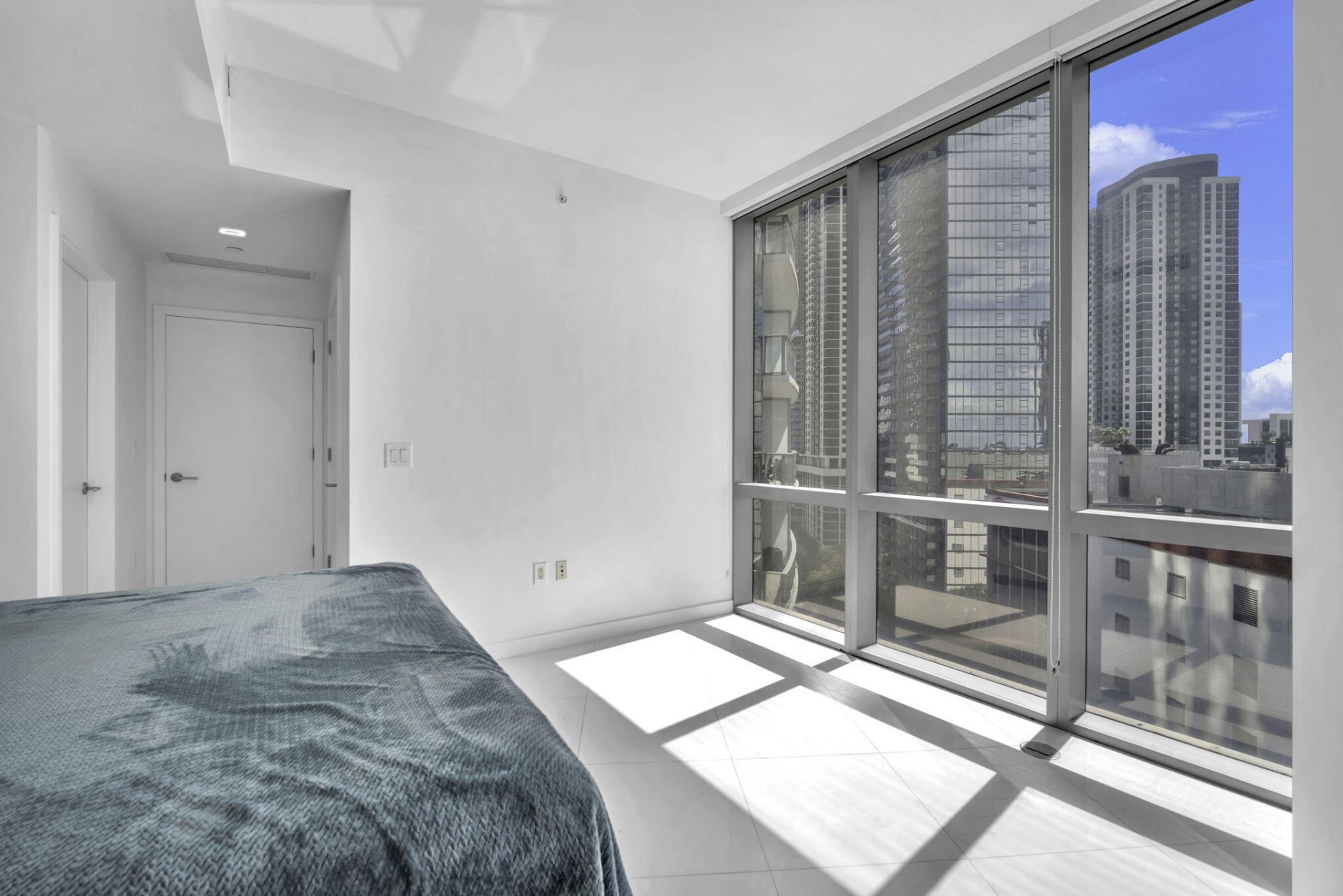 851 NE 1st Avenue, Unit 1002, Miami, FL 33132 Photo