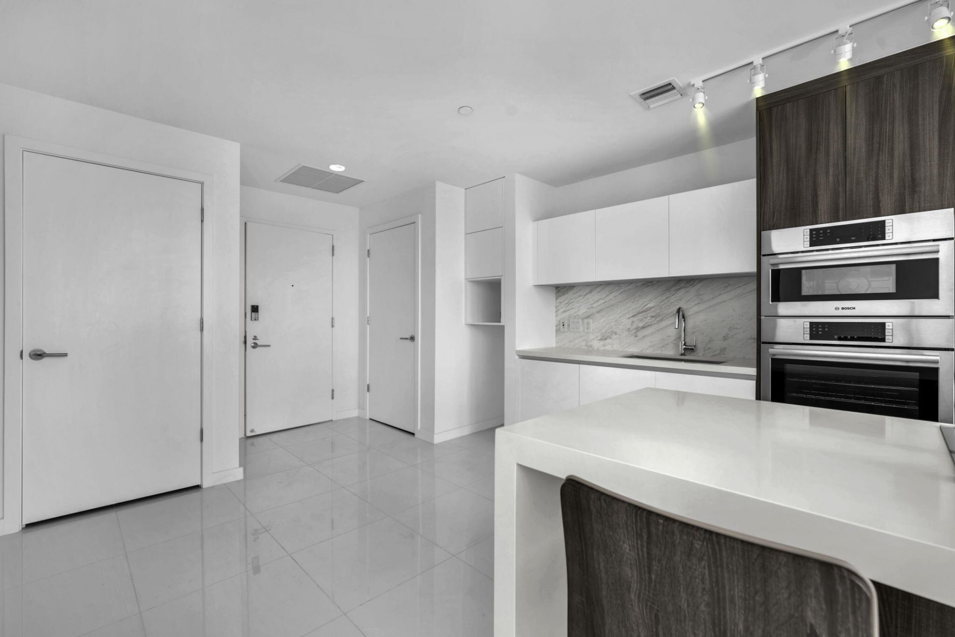 851 NE 1st Avenue, Unit 1002, Miami, FL 33132 Photo