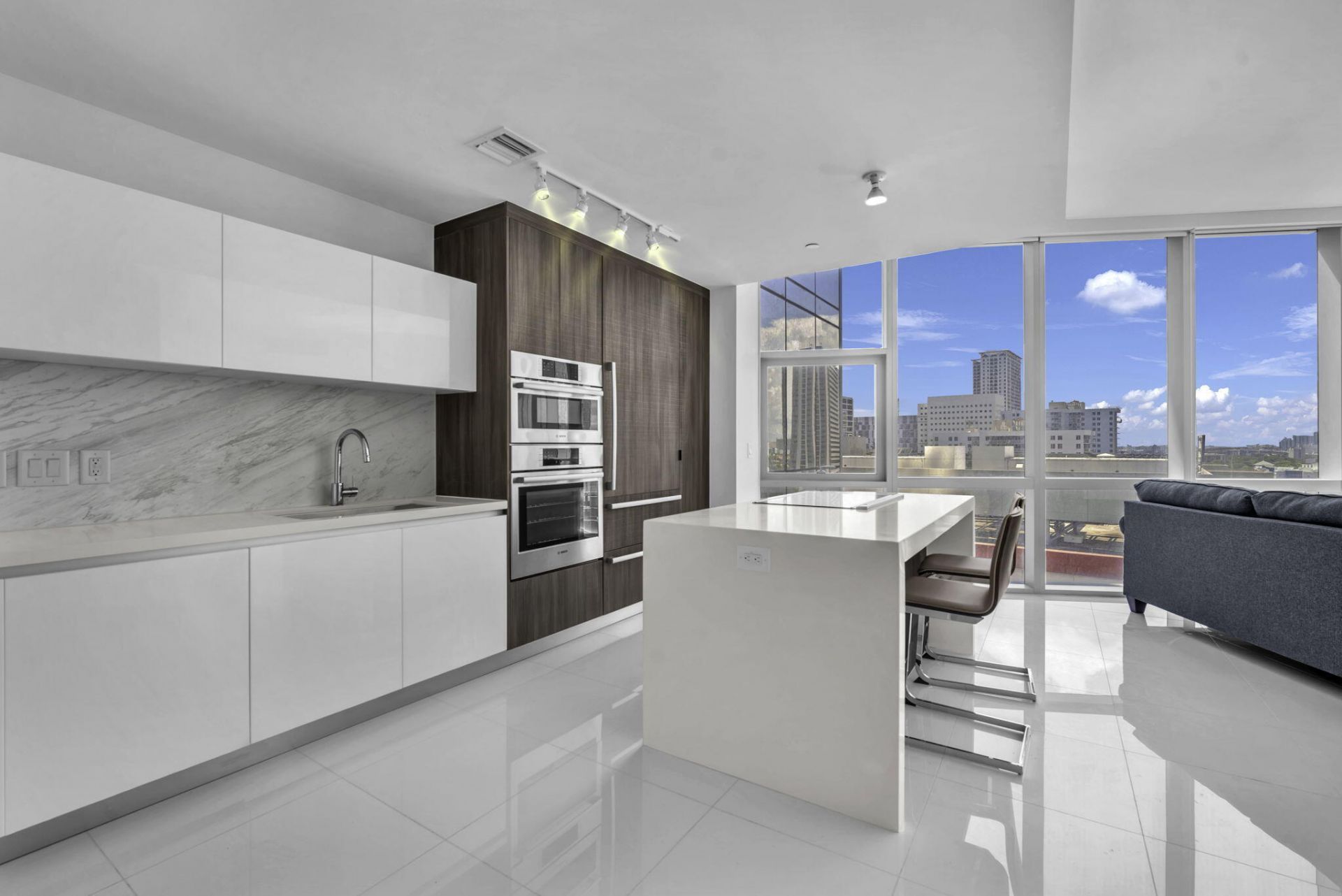 851 NE 1st Avenue, Unit 1002, Miami, FL 33132 Photo