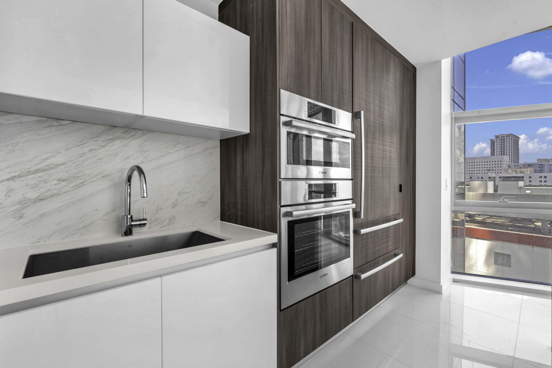 851 NE 1st Avenue, Unit 1002, Miami, FL 33132 Photo