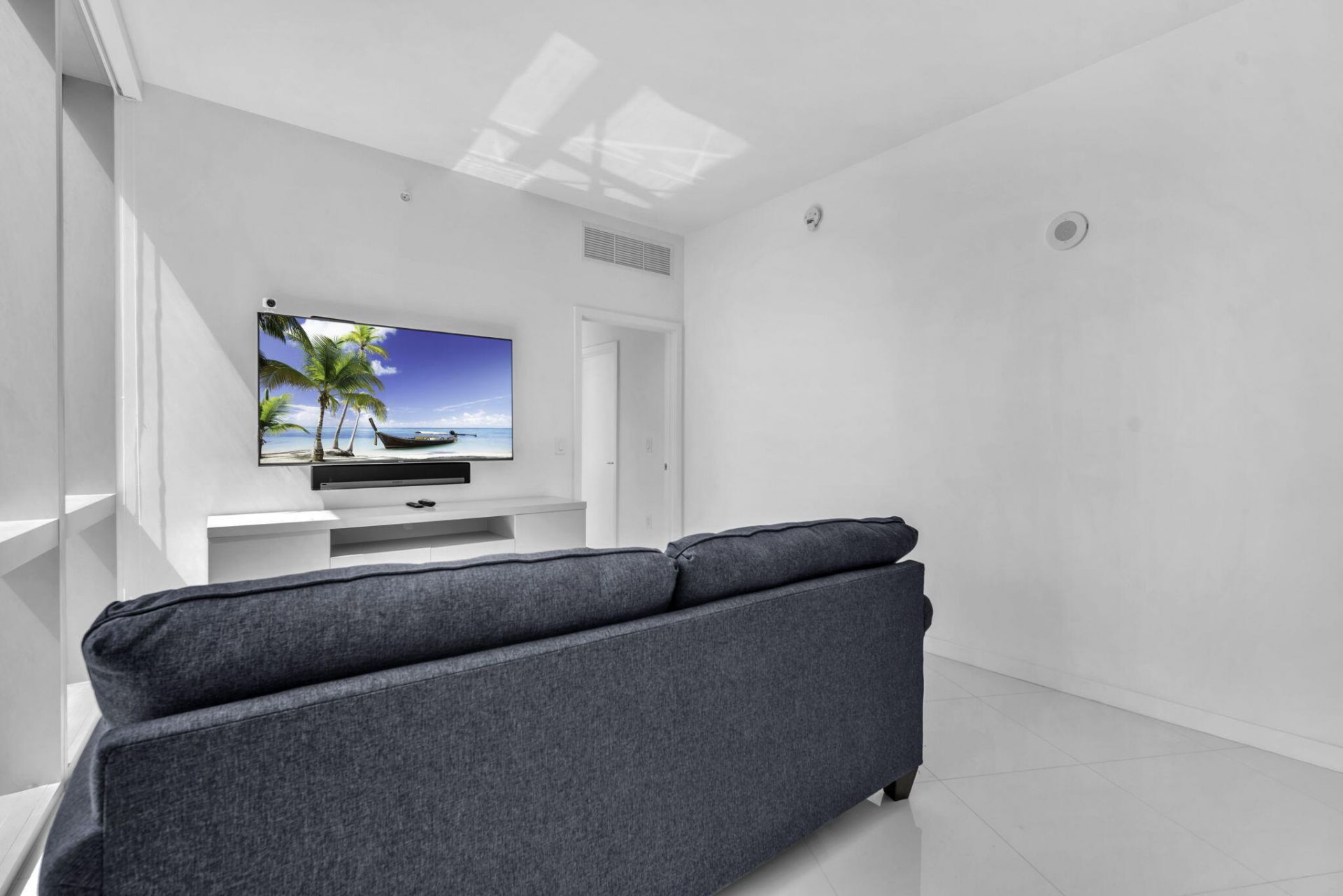 851 NE 1st Avenue, Unit 1002, Miami, FL 33132 Photo