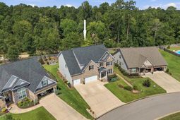 331 Springbrook Way photo 4