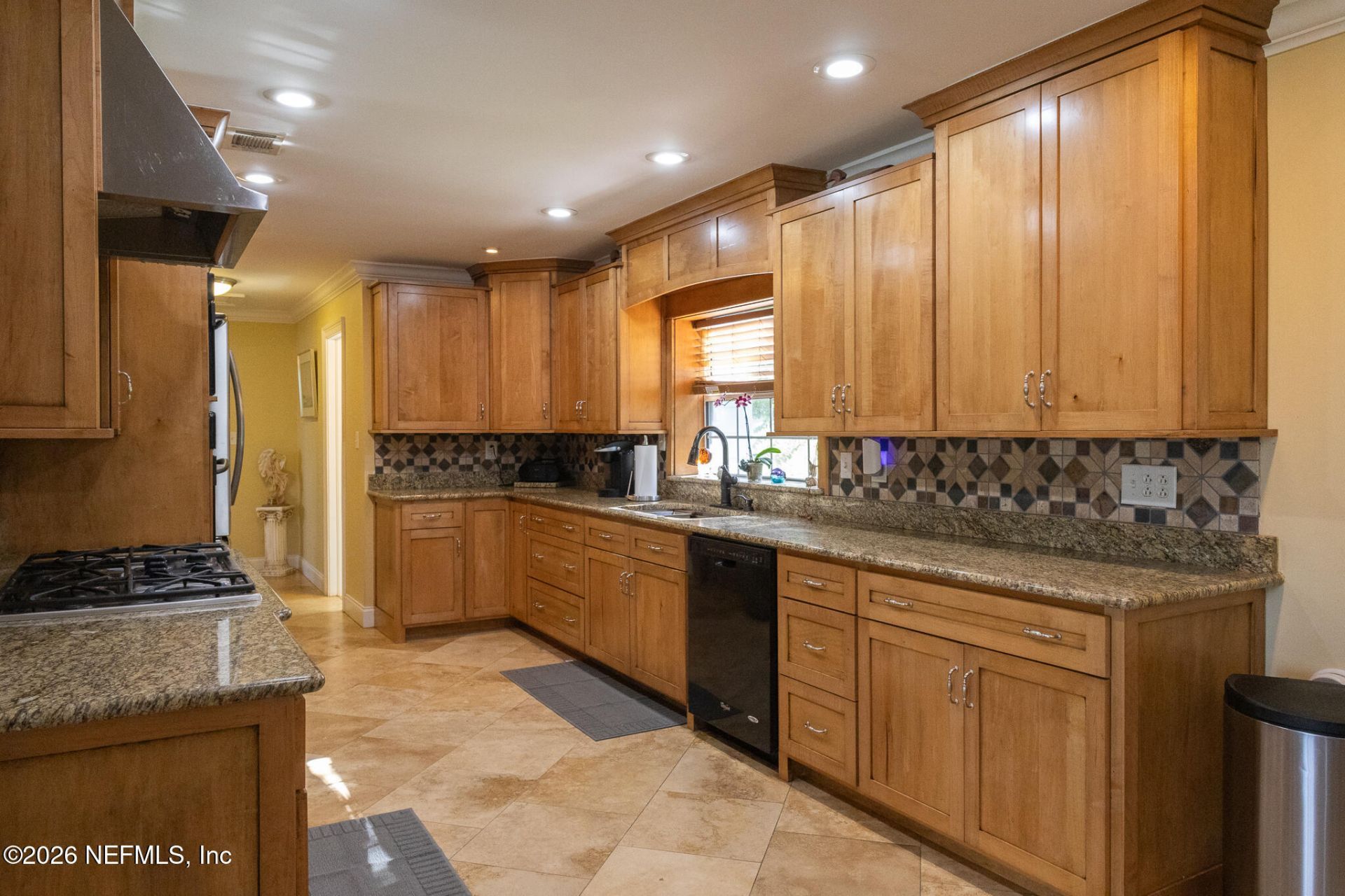1 Magnolia Avenue, Crescent City, FL 32112 Photo