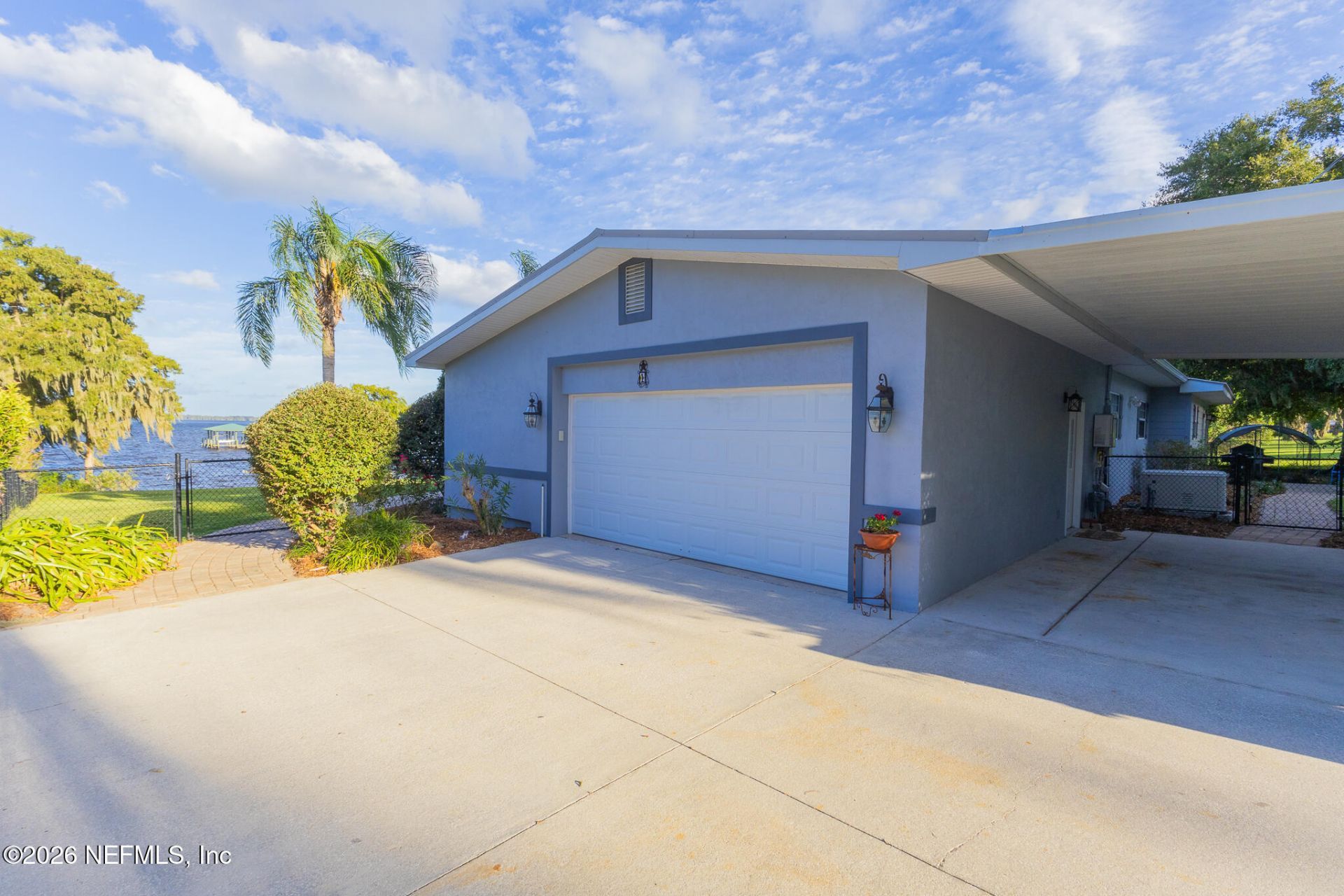 1 Magnolia Avenue, Crescent City, FL 32112 Photo