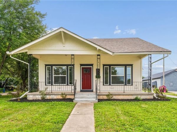 105 E Hale Street, Spring Hill, KS 66083