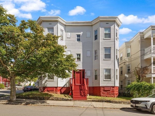 55 Rock Ave, Lynn, MA 01902