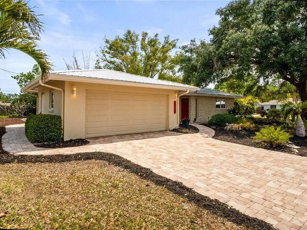 6512 BOWLINE DRIVE , SARASOTA, FL 34231
