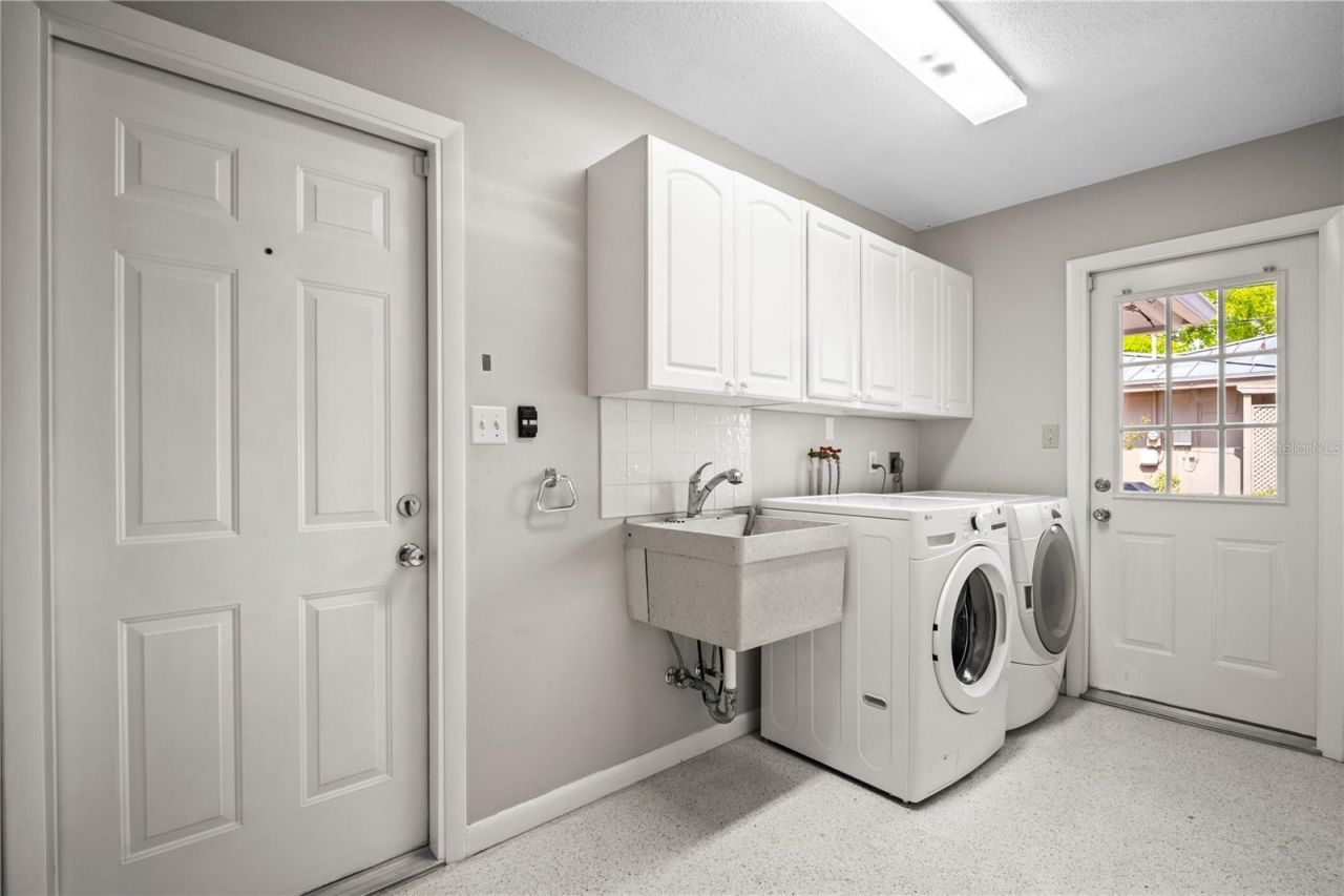 6512 Bowline Drive , Sarasota, FL 34231 Photo