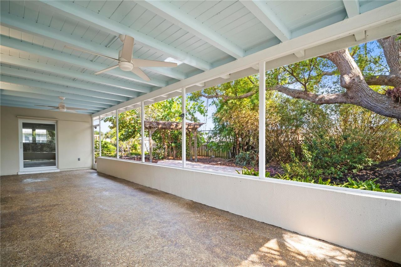 6512 Bowline Drive , Sarasota, FL 34231 Photo