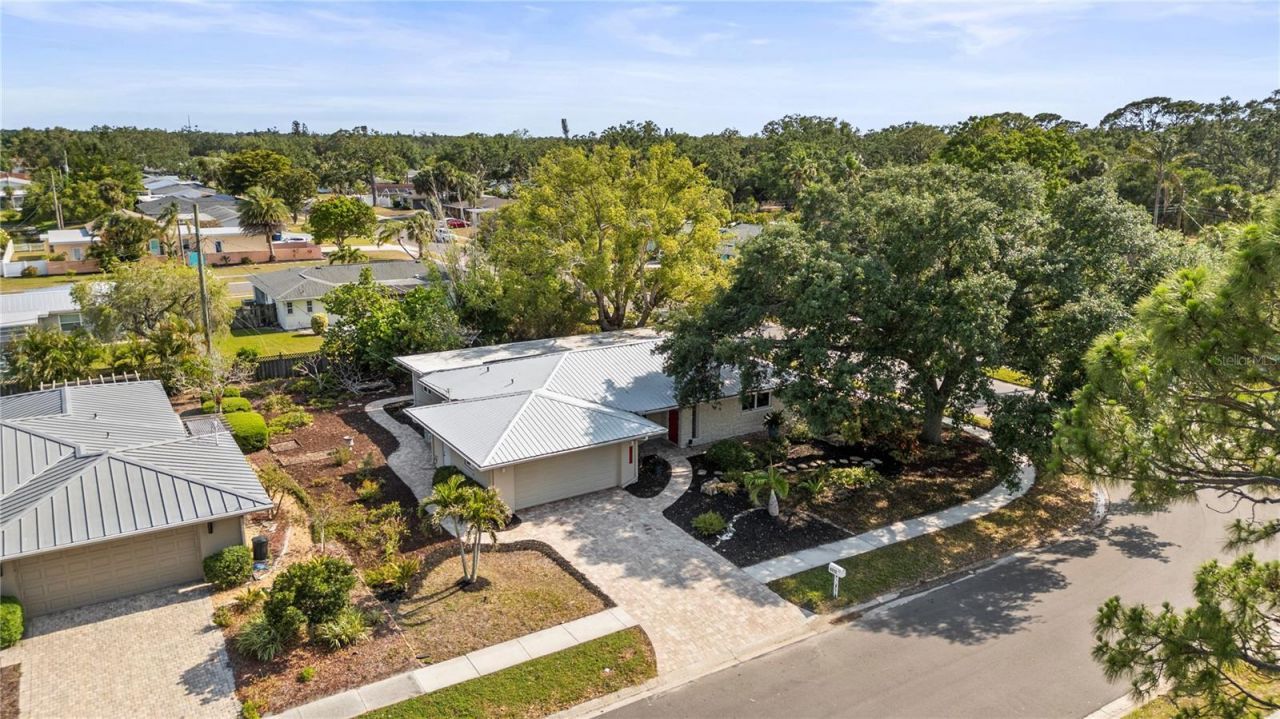 6512 Bowline Drive , Sarasota, FL 34231 Photo
