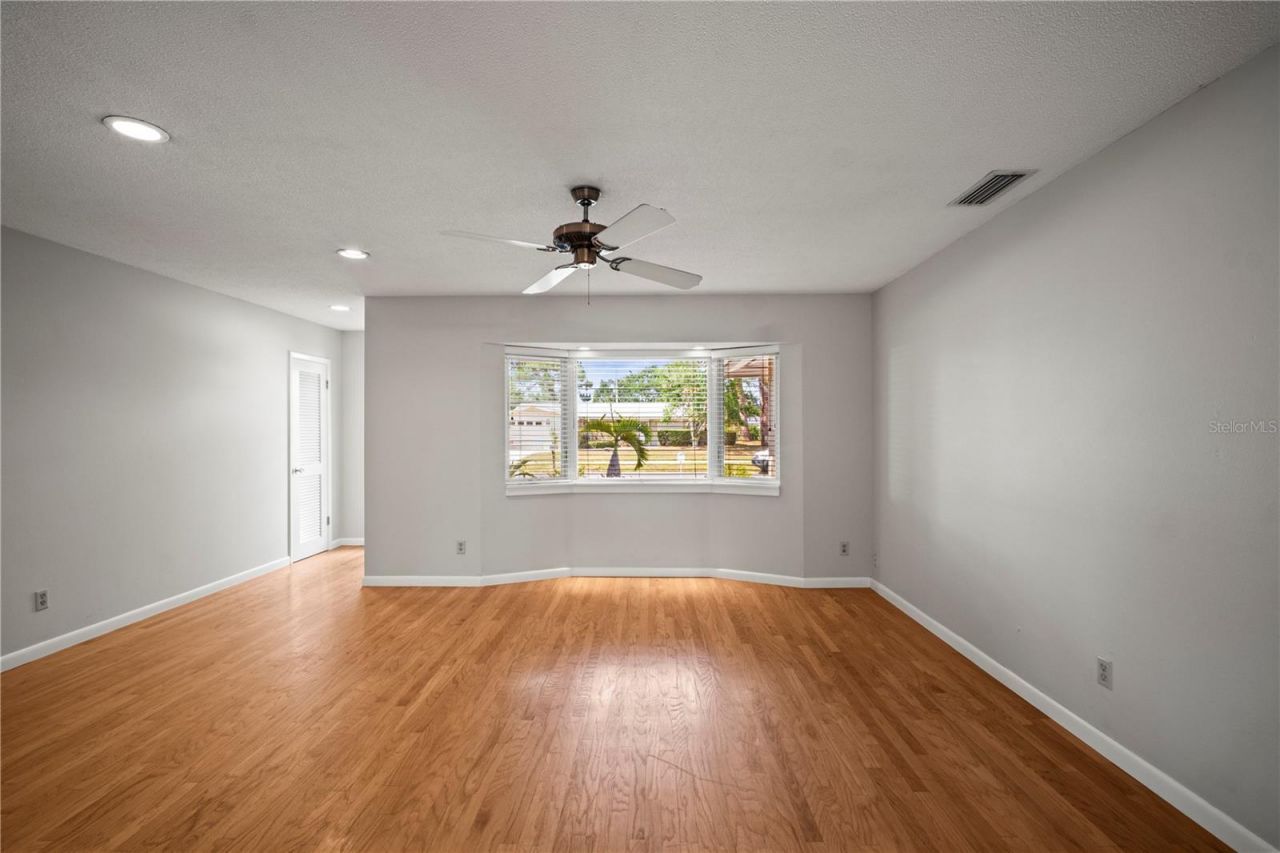 6512 Bowline Drive , Sarasota, FL 34231 Photo