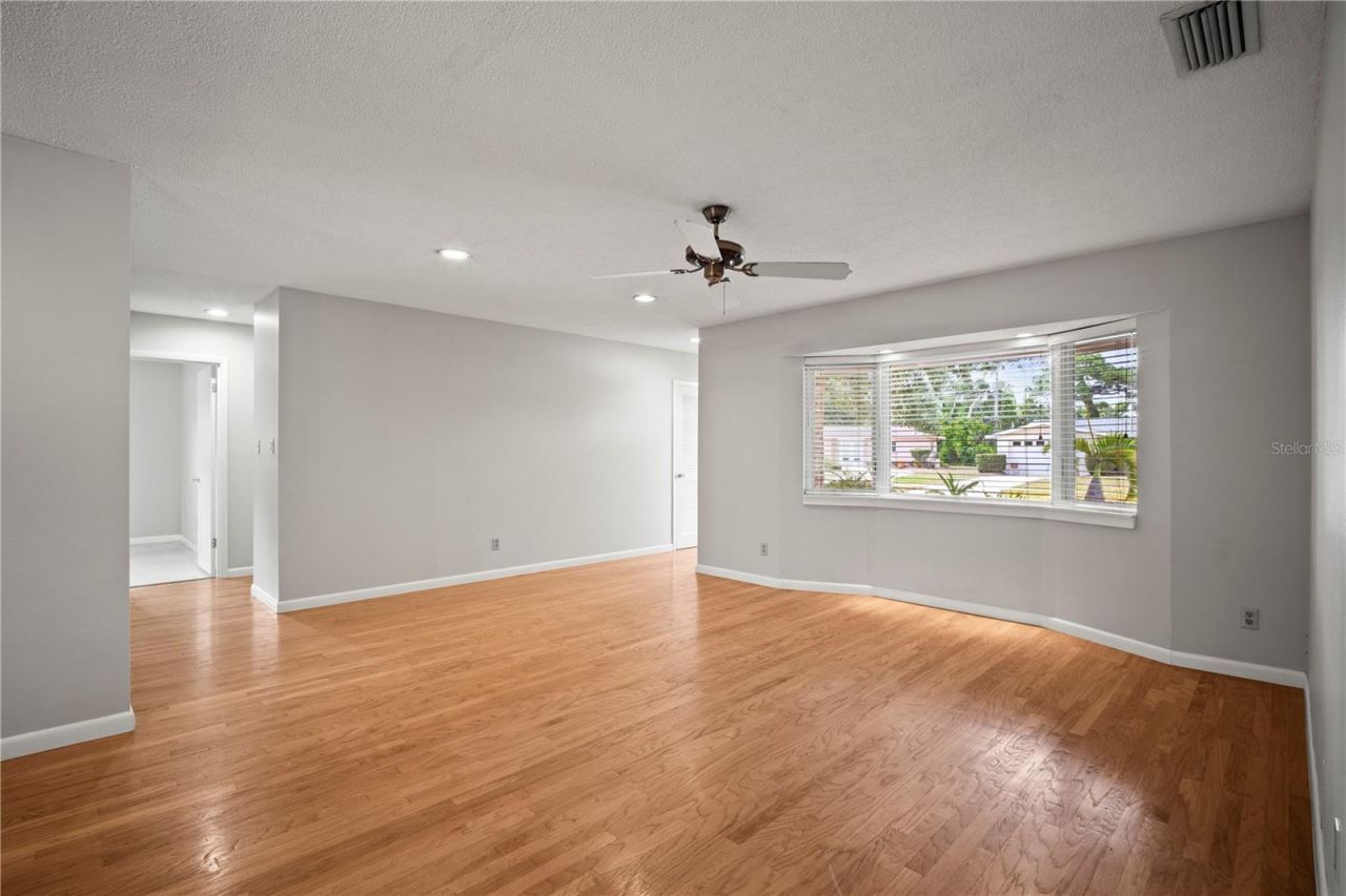 6512 Bowline Drive , Sarasota, FL 34231 Photo
