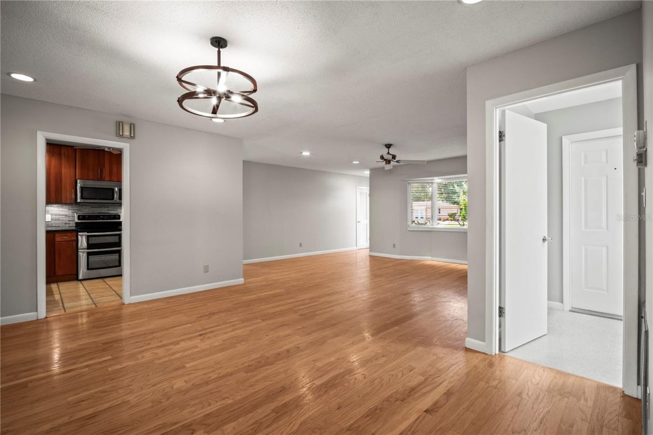 6512 Bowline Drive , Sarasota, FL 34231 Photo