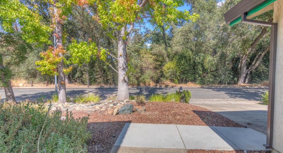 8225 Foxfire Dr, Orangevale, CA 95662 Photo