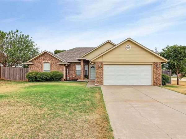 1253 Misty Drive, Piedmont, OK 73078