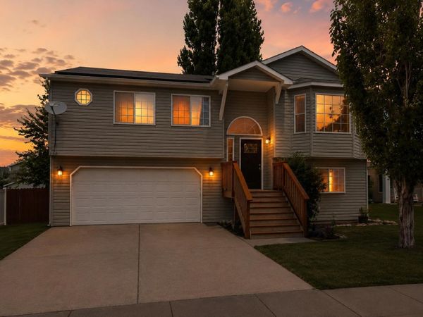727 E Carrie Dr, Medical Lake, WA 99022